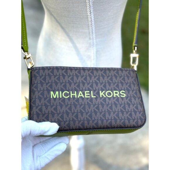 Michael Kors Bryant Meadow Green Small Contrast Convertible Crossbody Pouchette - Picture 2 of 16